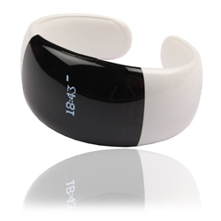 Vibrerande bluetooth armband med mobiltelefon handsfree - SLUTSÅLD
